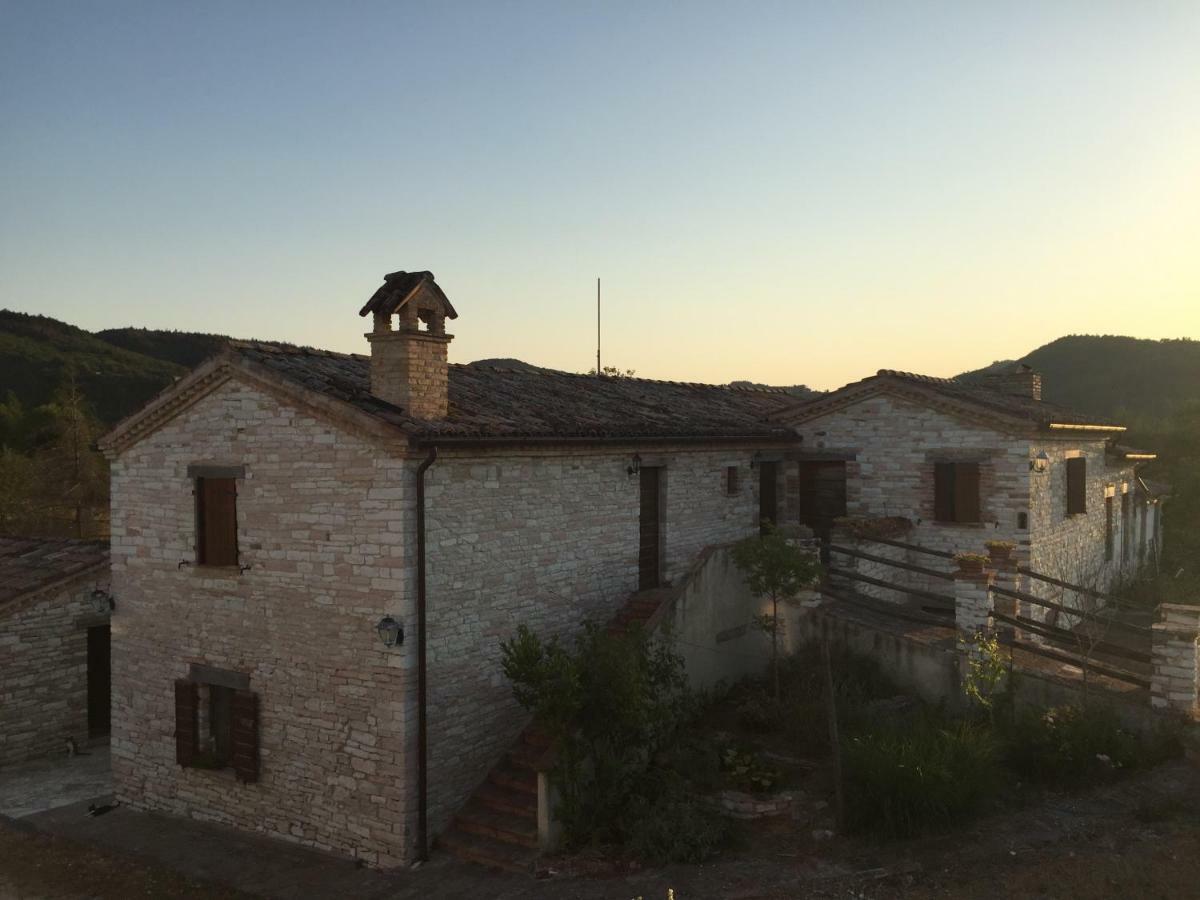 Agriturismo Il Colcello Hotel Petriano Esterno foto